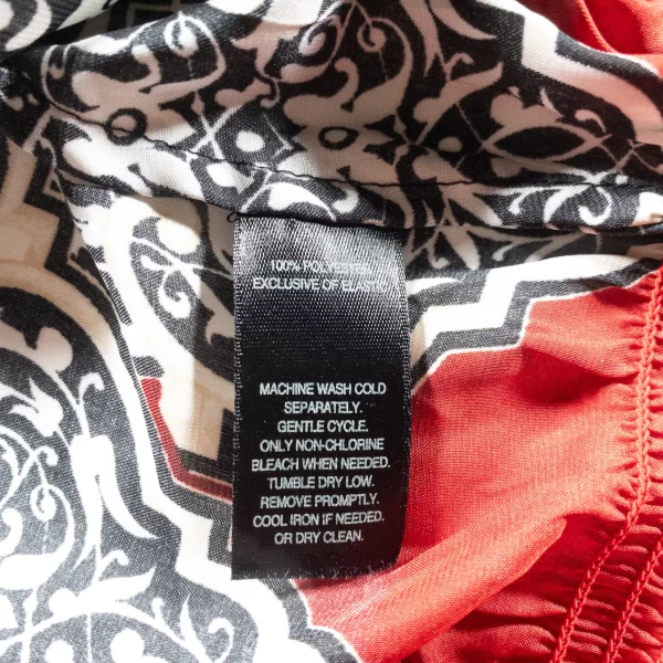 Paisley Smocked Blouse - Stylish Short Sleeves in Vibrant Red & Black - Image 8
