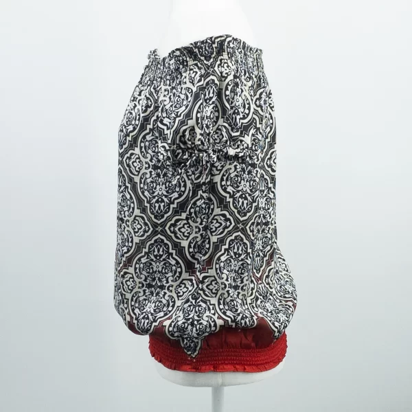 Paisley Smocked Blouse - Stylish Short Sleeves in Vibrant Red & Black - Image 4