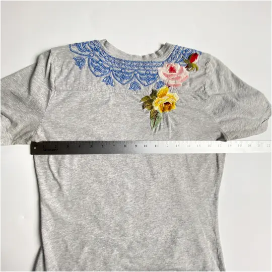 Johnny Was Embroidered Top Gray Floral Boho Tee M - Image 8